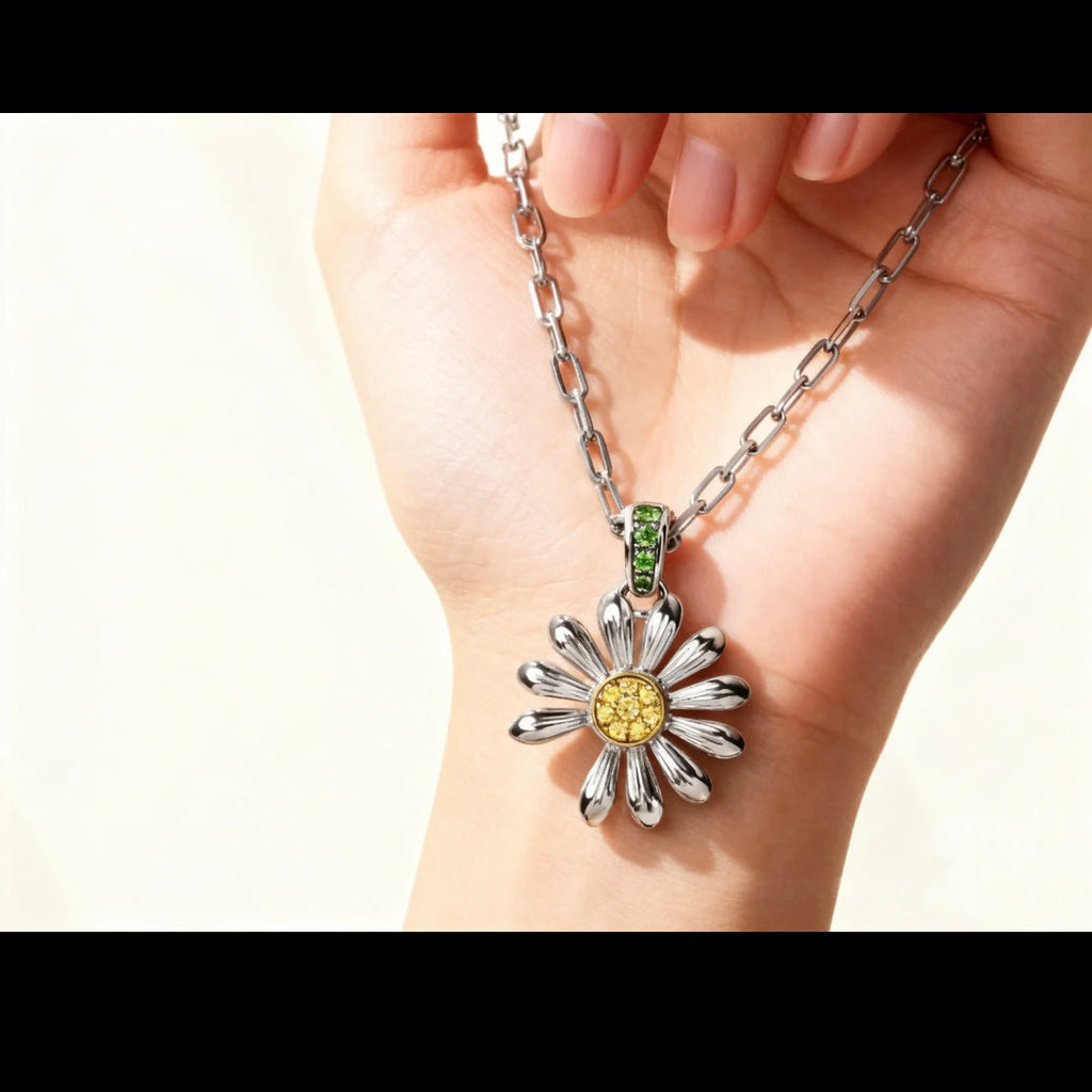 Jacob&Co G-Dragon Daisy Necklace