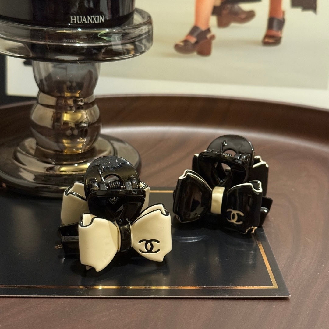 Chanel Bowknot Hair Claw (2pcs Total)